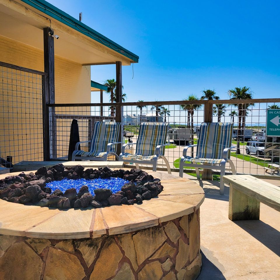 Poolside at Sandpiper RV Resort